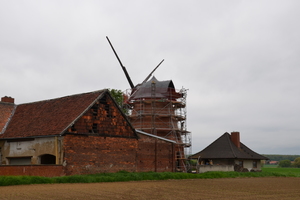  Die für die Sanierung eingerüstete Getreidemühle 