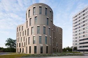  Zentrum für Molekulare Biowissenschaften der Uni Kiel Fotos: Architekturbüro Henn/HG Esch 