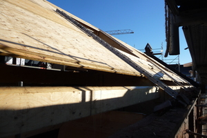 Die neue Dachschale ist 69 mm dick und nimmt die Wind-Schublasten auf, denn das Mauerwerk ist statisch nicht dafür ausgelegtFoto: Metsä Wood 