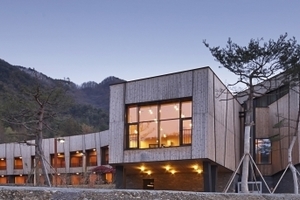  Jugend- und Gästehaus der Firma Pulmuone in Goesane, Südkorea Foto: Architektur Werkstatt Vallentin, Woosang Yang 