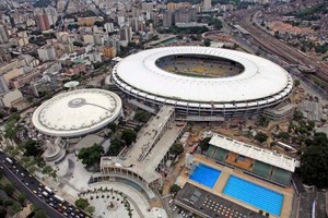  Fit für die WM: Seit Juni verfügt das Maracanã in Rio de Janeiro über eine neues PFTE-Membrandach mit einer Fläche von 46 000 m²Foto: Hightex 