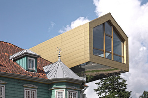  Abgehoben: Das Soltauer Spielmuseum hat den neuen Multifunktionsraum auf die Spitze gesetzt. Foto: Kalzip  