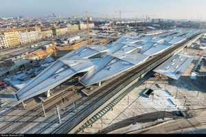 Das Rautendach mit 31 000 m2 Dachfläche aus der Vogelperspektive  