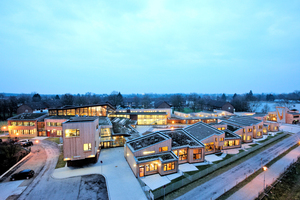 Die Justus von Liebig-Gemeinschaftshauptschule in Moers wurde mit dem NRW-Schulbaupreis 2013 ausgezeichnet. „Die Architektur biete herausragende räumliche Qualitäten für sämtliche schulische Aktivitäten“, so die Begründung der JuryFotos: büro+ bauplanung  